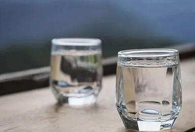 瀘旗酒業(yè) 瀘旗酒業(yè)