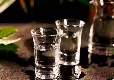 白酒是什么？白酒與其他蒸餾酒相比，有什么特點？ 